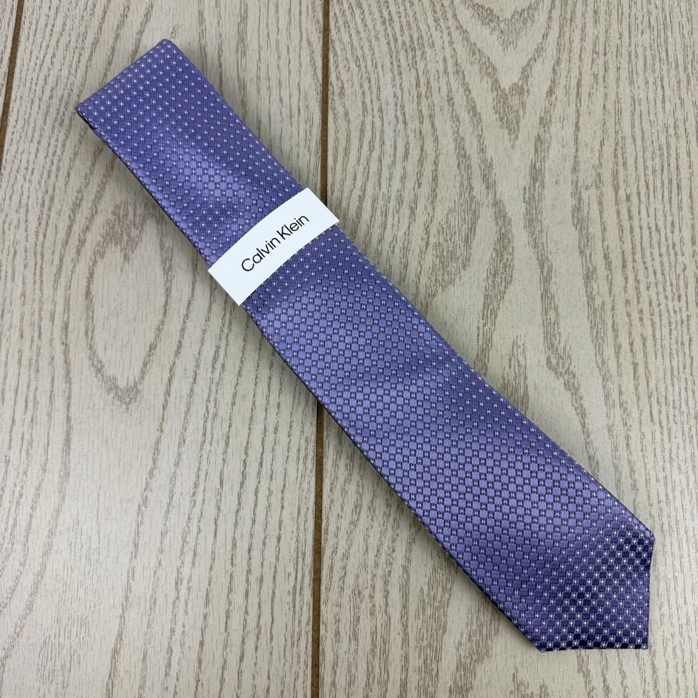 698 Calvin Klein Tie Purple CK21100181 Silk Blend MSRP $69.50